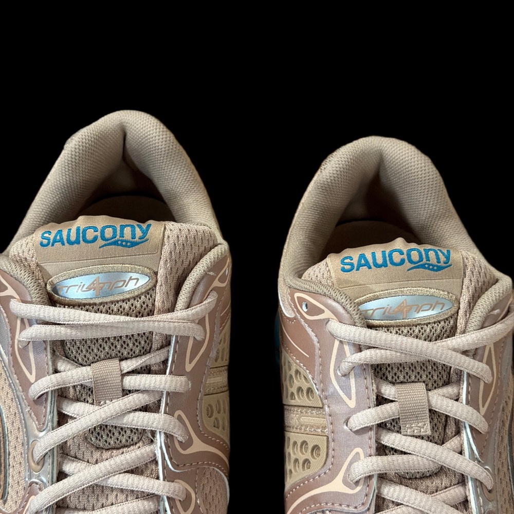 Saucony PROGRID TRIUMPH 4 Tan/Royal Bronze/Royal men’s size 11 *NEW* - Picture 9 of 12